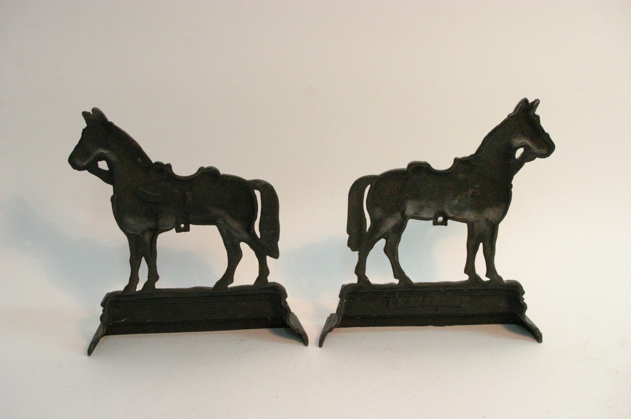 Pair of cast iron doorstops in the form of horses - Bild 2 aus 2