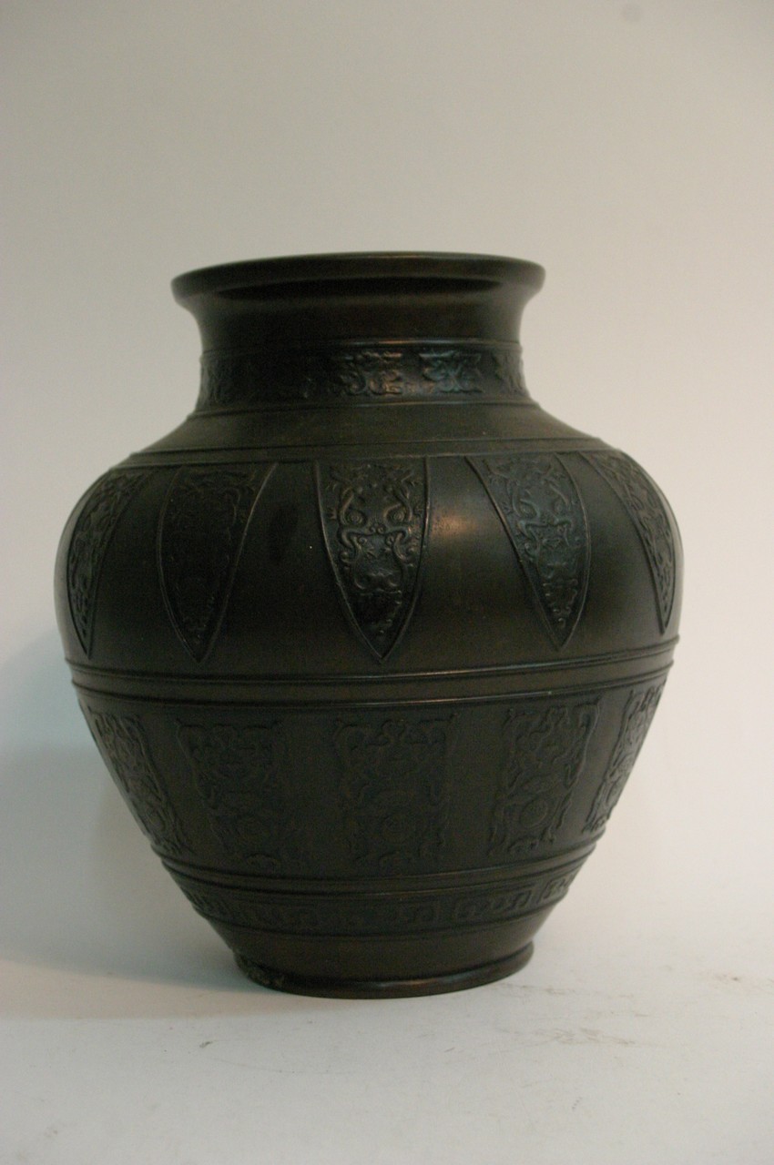 A 19th Century Oriental bronze vase of baluster fo - Image 2 of 6