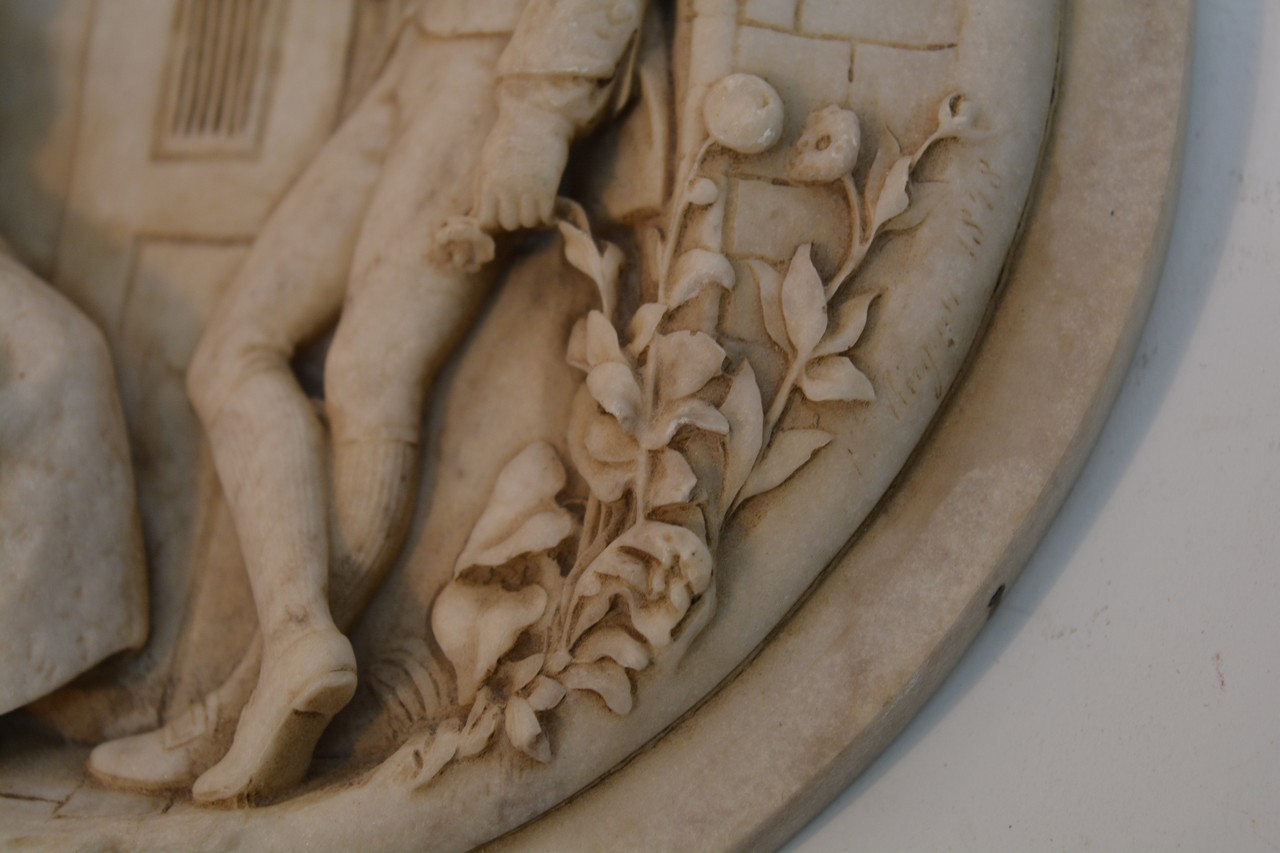 A Victorian alabaster type plaque, well carved wit - Image 3 of 3