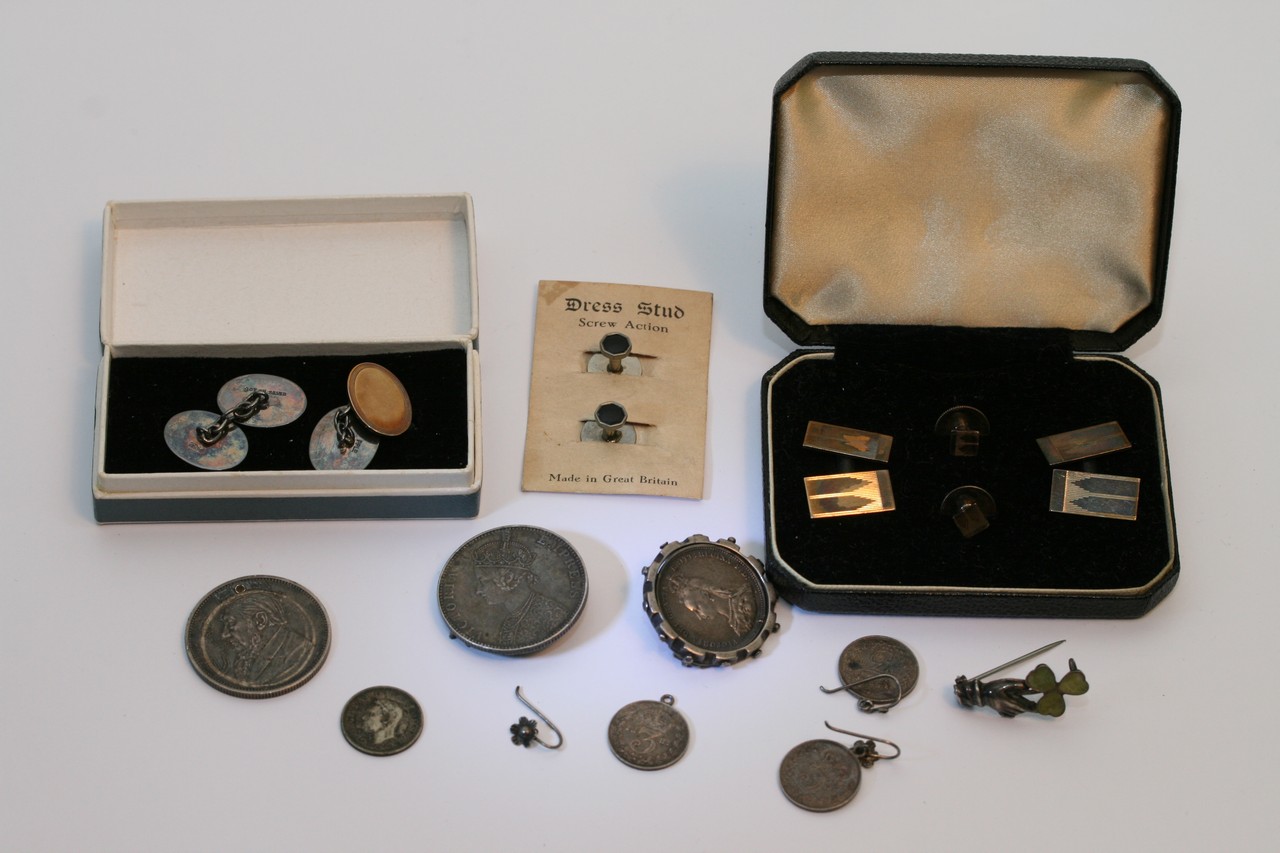 Two sets of silver cufflinks plus Victorian and la - Image 2 of 5