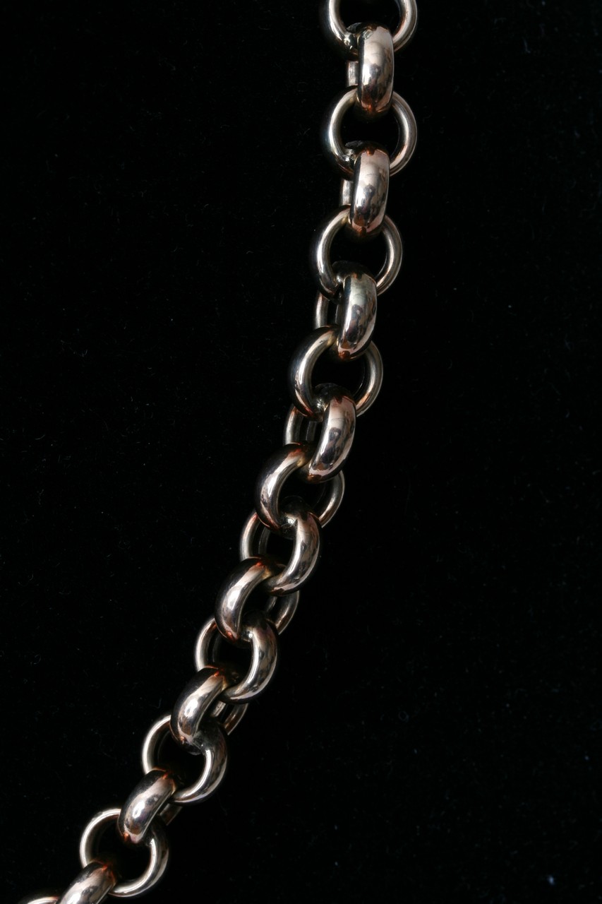 A 9ct gold belcher link necklace. Approximately 50 - Image 3 of 6