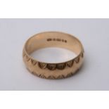 A 9ct gold wedding band