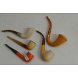 Sherlock Holmes style pipe and four other pipes