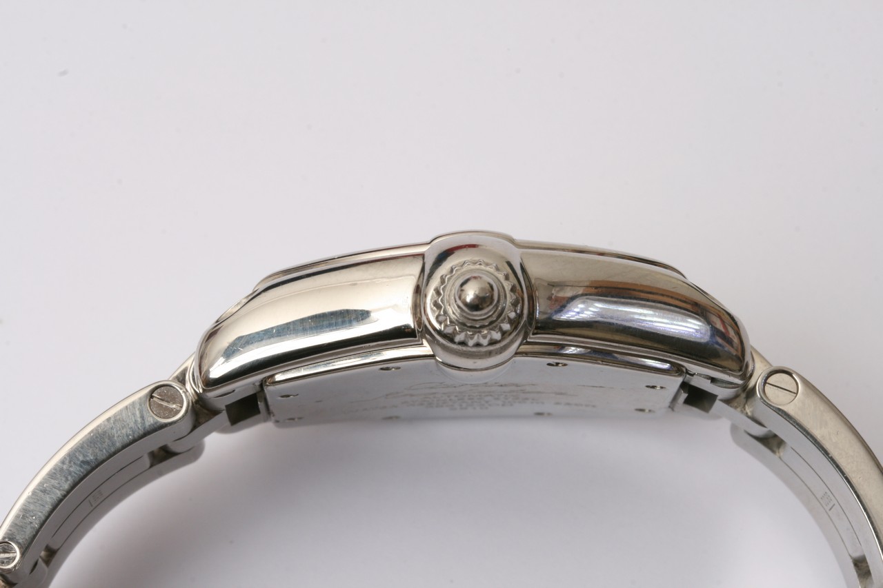 A Gents Cartier Roadster watch finished in polishe - Image 5 of 10