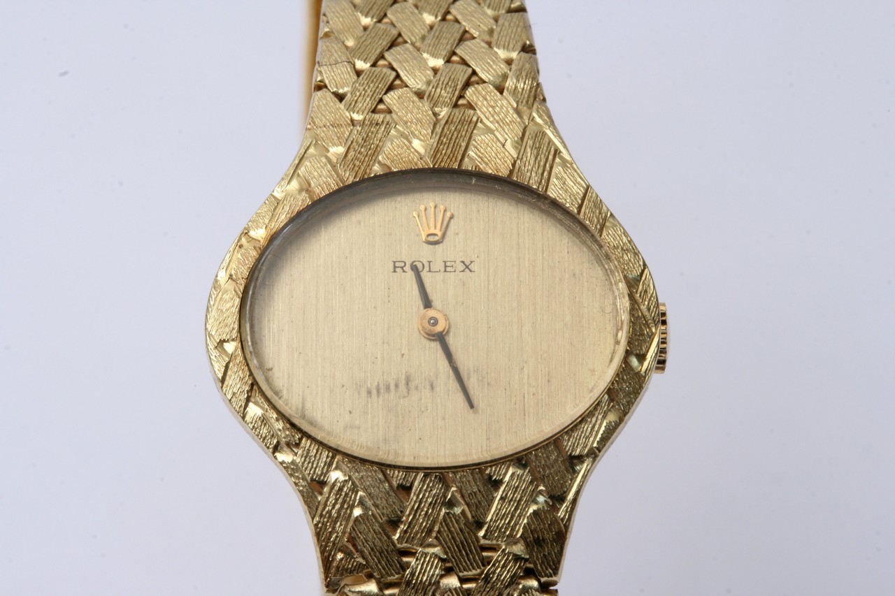 A lady's Rolex watch all 14ct gold with a woven st - Image 6 of 10