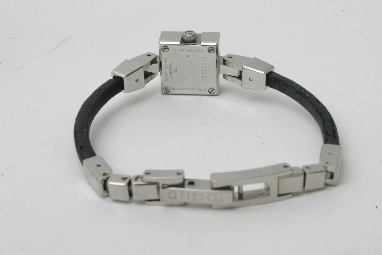 A Ladies mini G watch with certification - Image 4 of 6