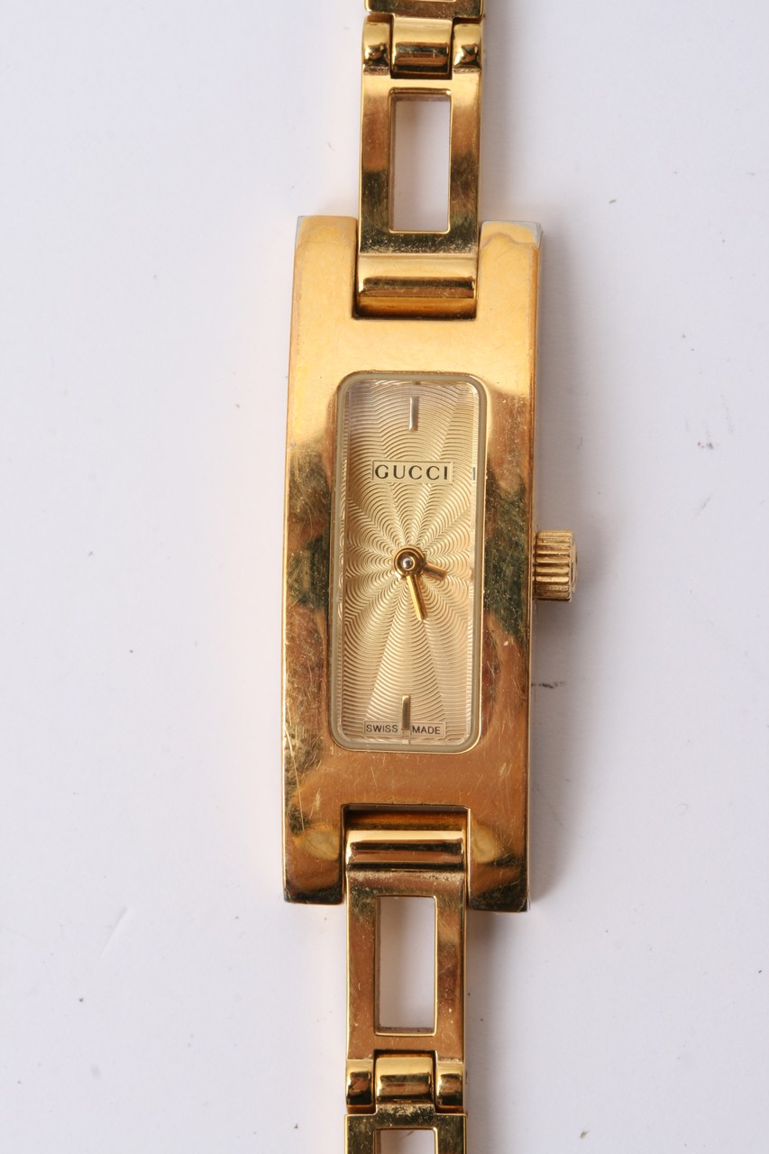 A Gucci watch with a plated strap - Image 2 of 4