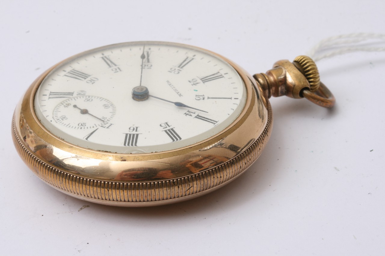 A gold plated Waltham pocket watch with screw fix - Image 3 of 3