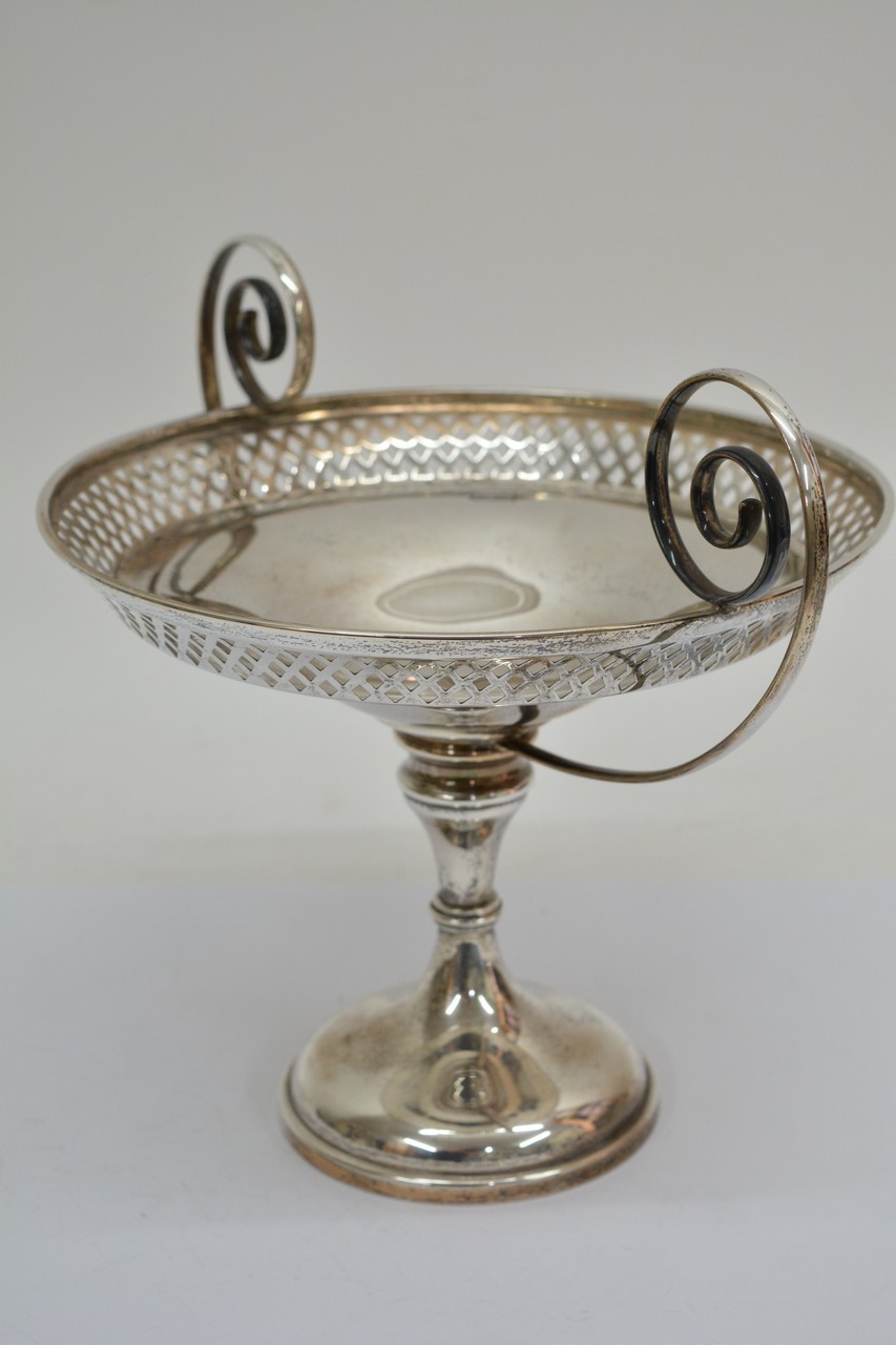 A silver twin handle Tazza, Sheffield Hallmarks, 1 - Image 2 of 3