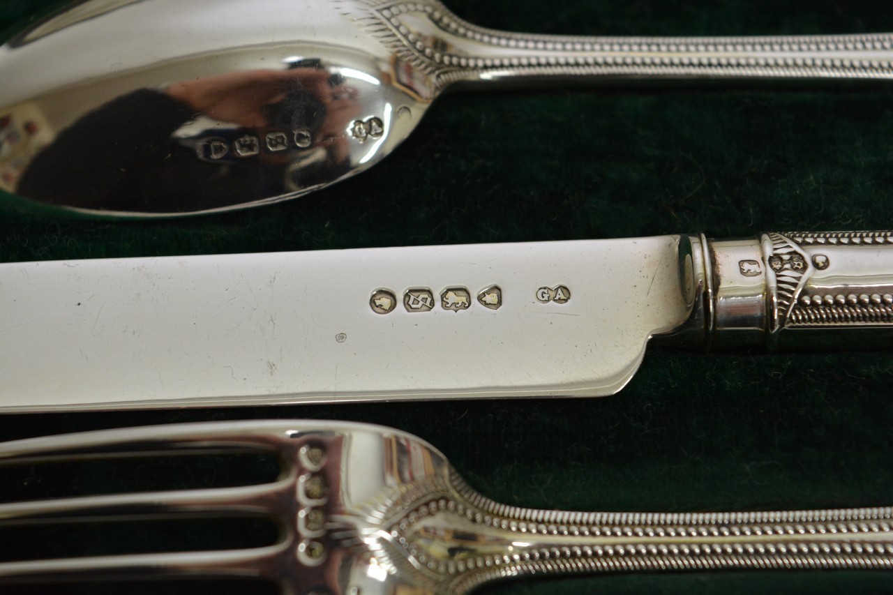 A cased silver spoon knife and for set, London 185 - Image 3 of 3