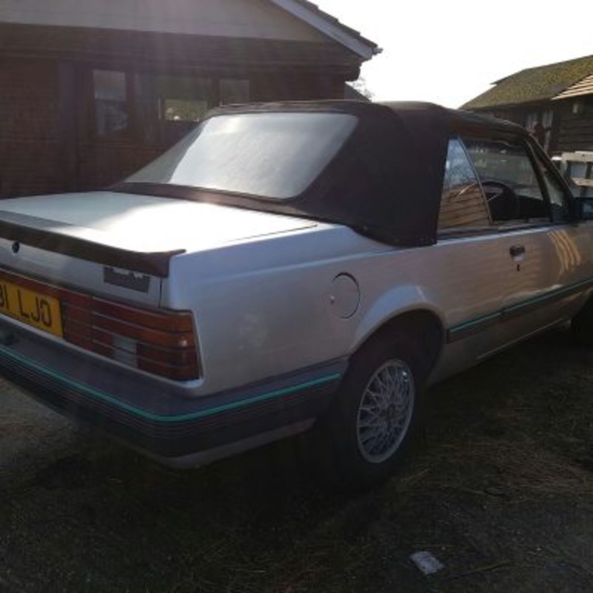 Vauxhall Cavalier Convertible 1986 - We cannot remember the last time we saw one of these! A 1986 - Image 4 of 11