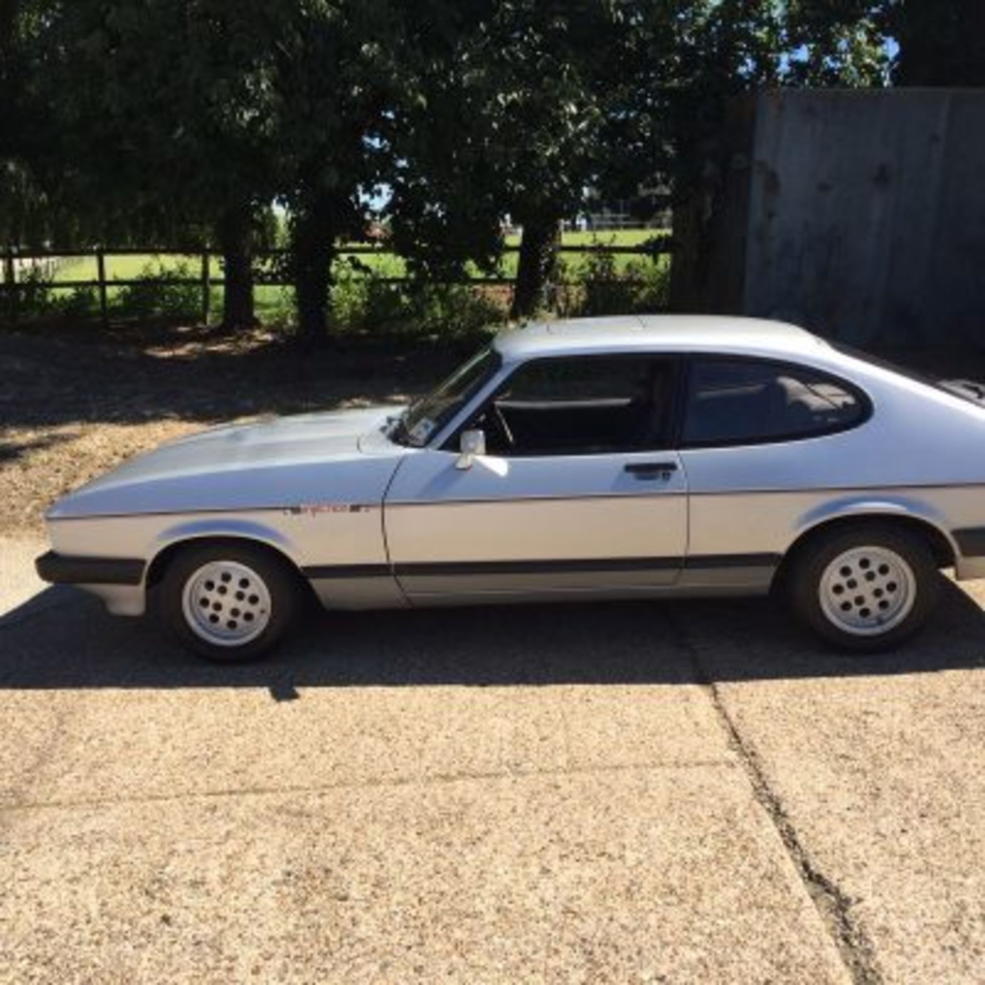 WITHDRAWN - Ford Capri 2.8 Injection 1984 - Needing no introducing is this very clean, two former - Image 4 of 7