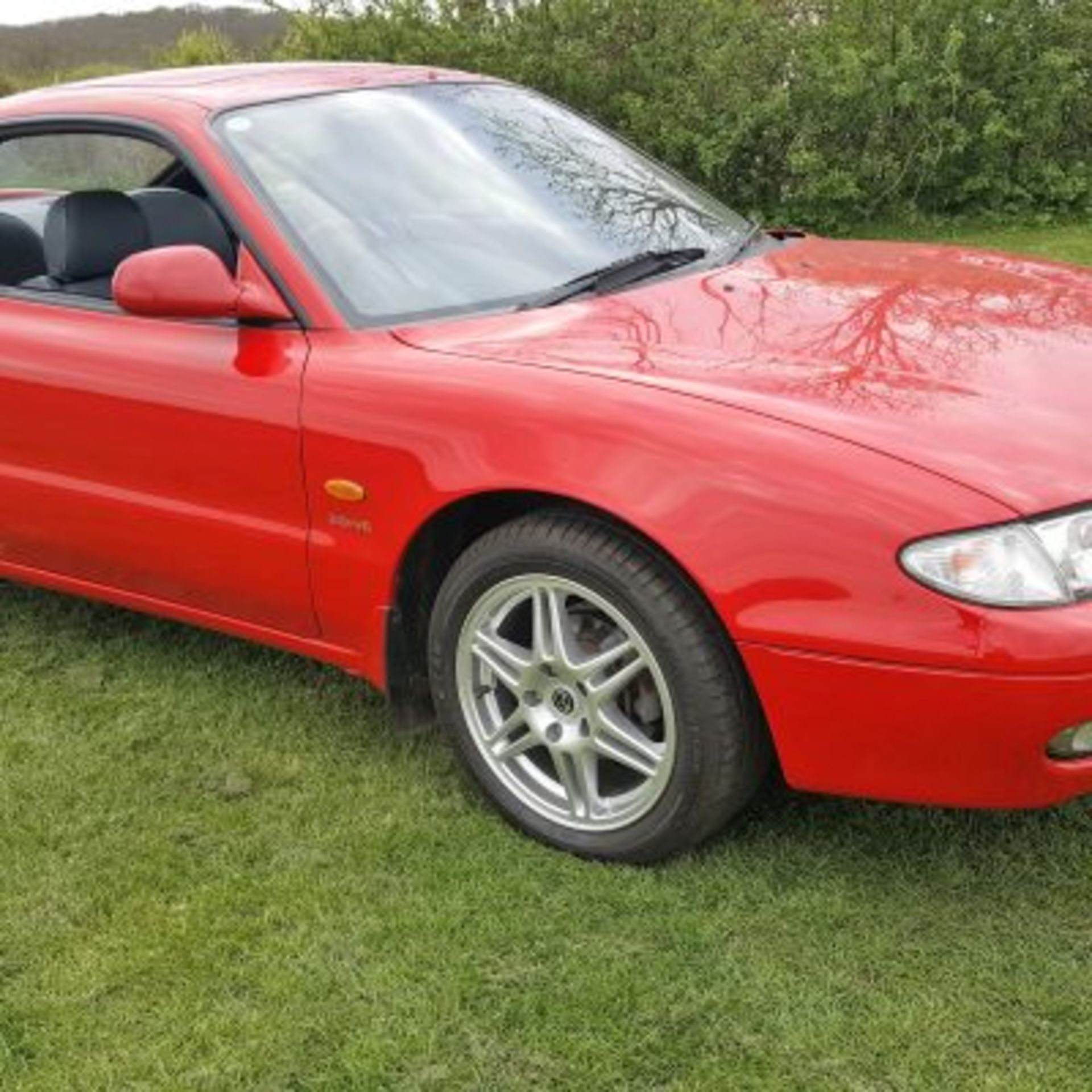 Mazda MX6 Manual Very Low Mileage FSH 1997 - Well - Image 5 of 12