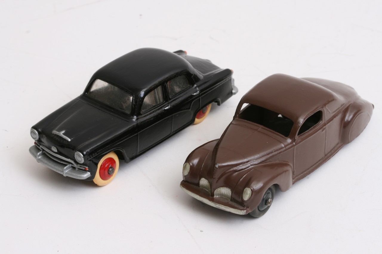 4 unboxed Dinky Toys No.62 Ford Zephyr, No.161 Austin Somerset, No.176 Austin A105, and 39c - Image 2 of 6