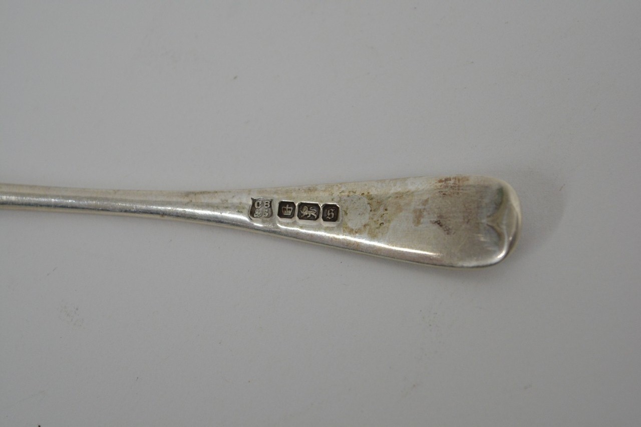 Victorian set of Sheffield silver hallmarked spoon - Image 2 of 2