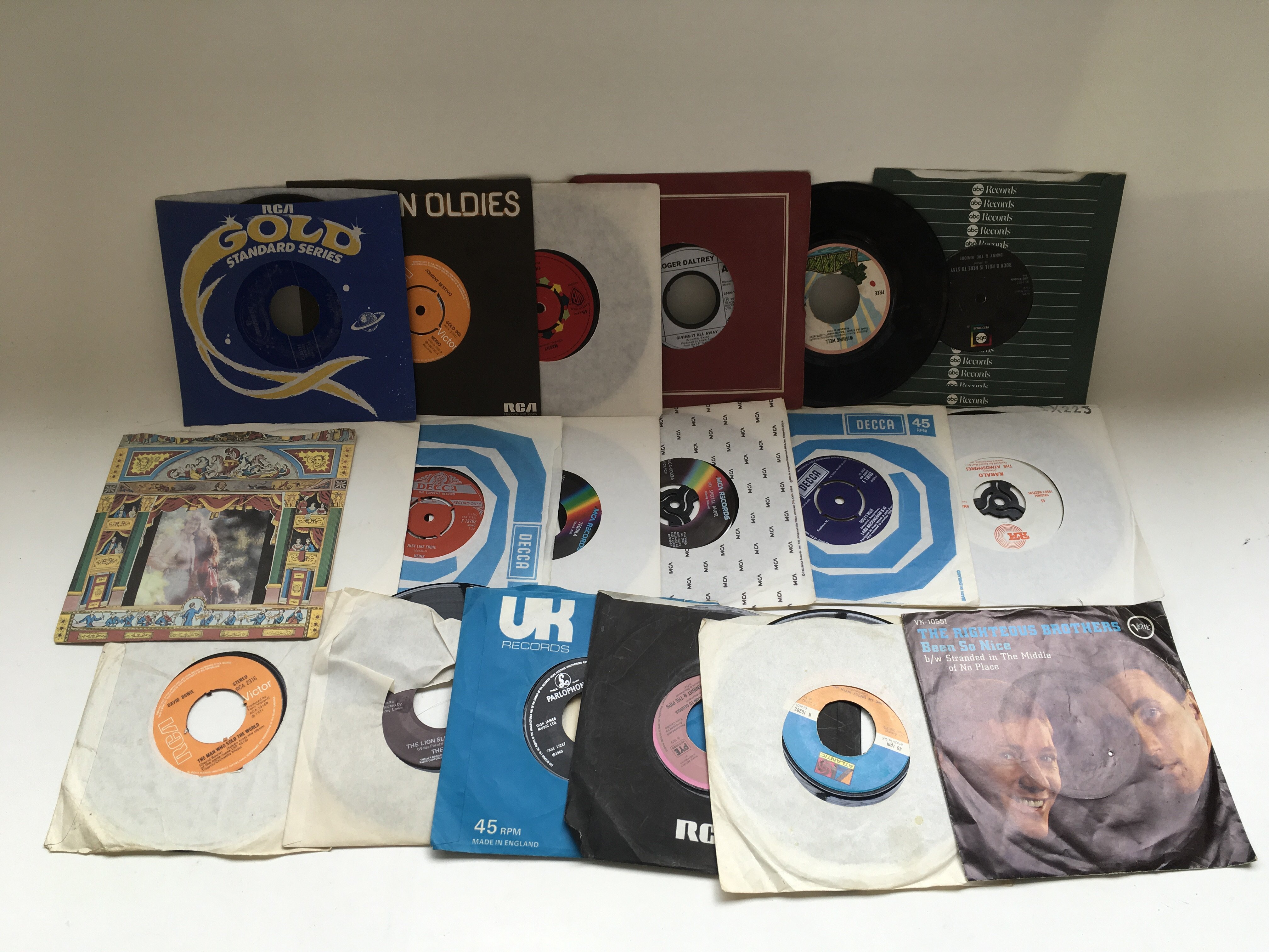 A collection of 7" singles by various artists incl - Image 6 of 6