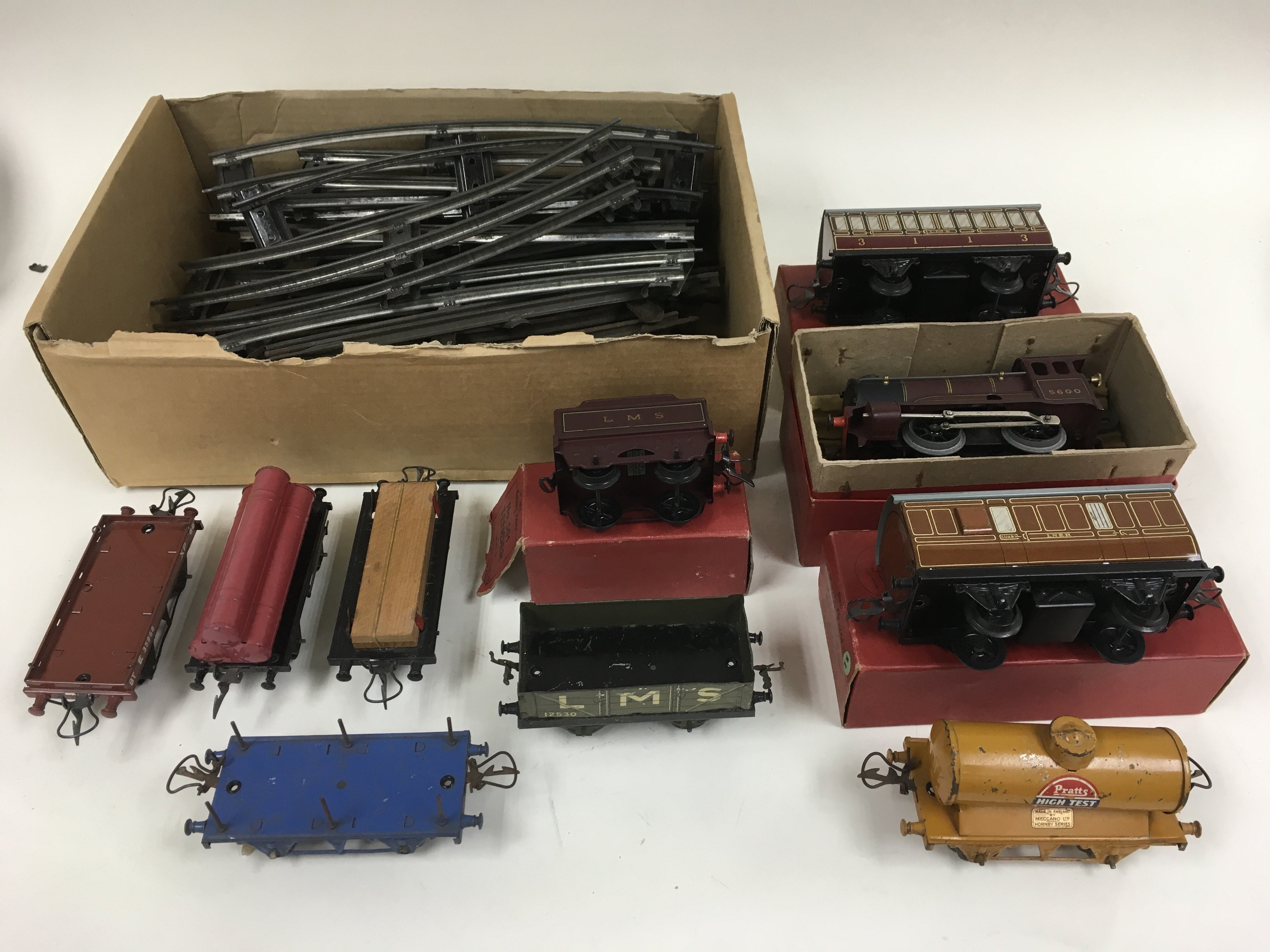 A collection of O gauge Hornby trains including a