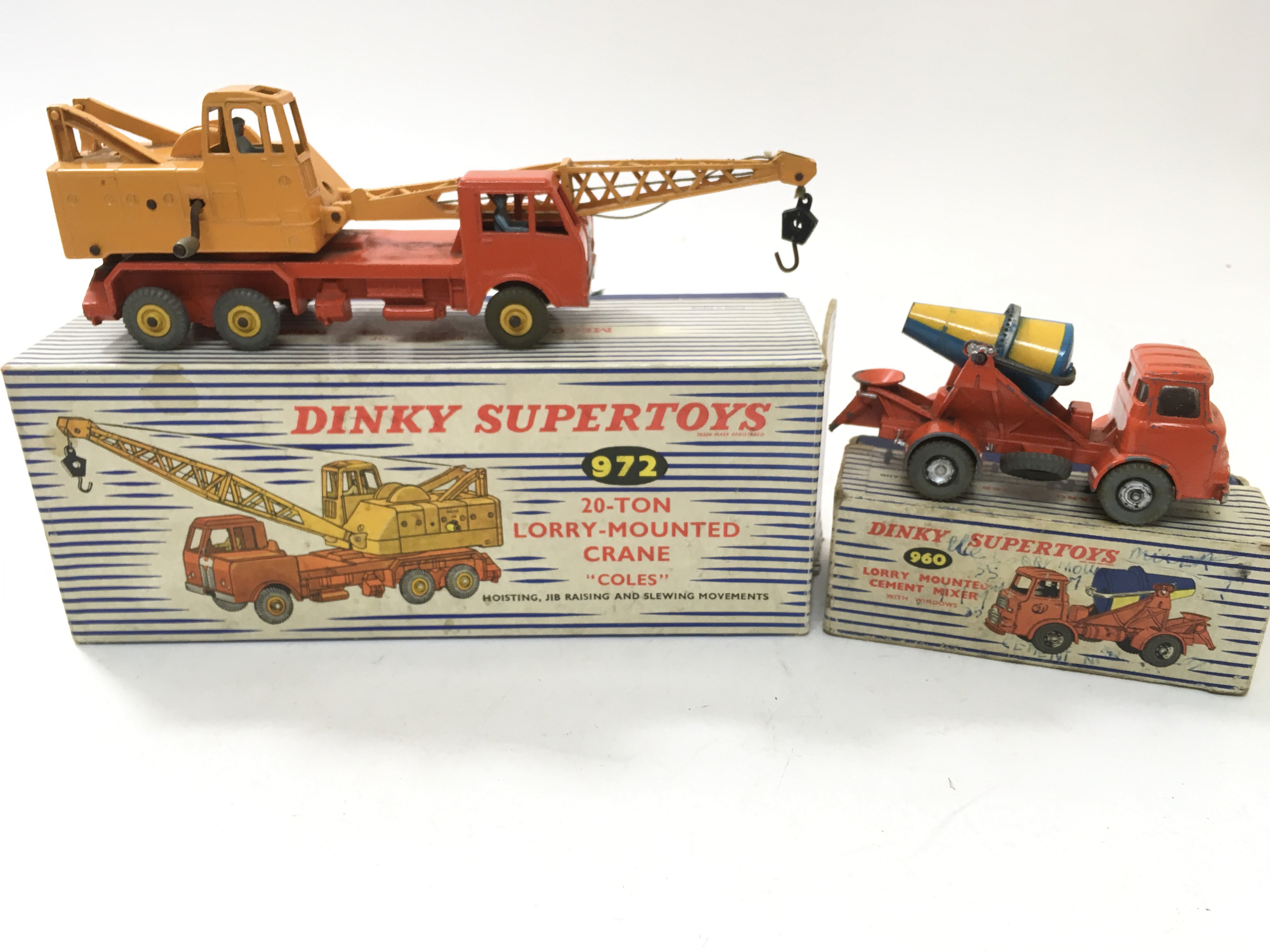 A boxed Dinky Toys Coles Crane No972 and a boxed L