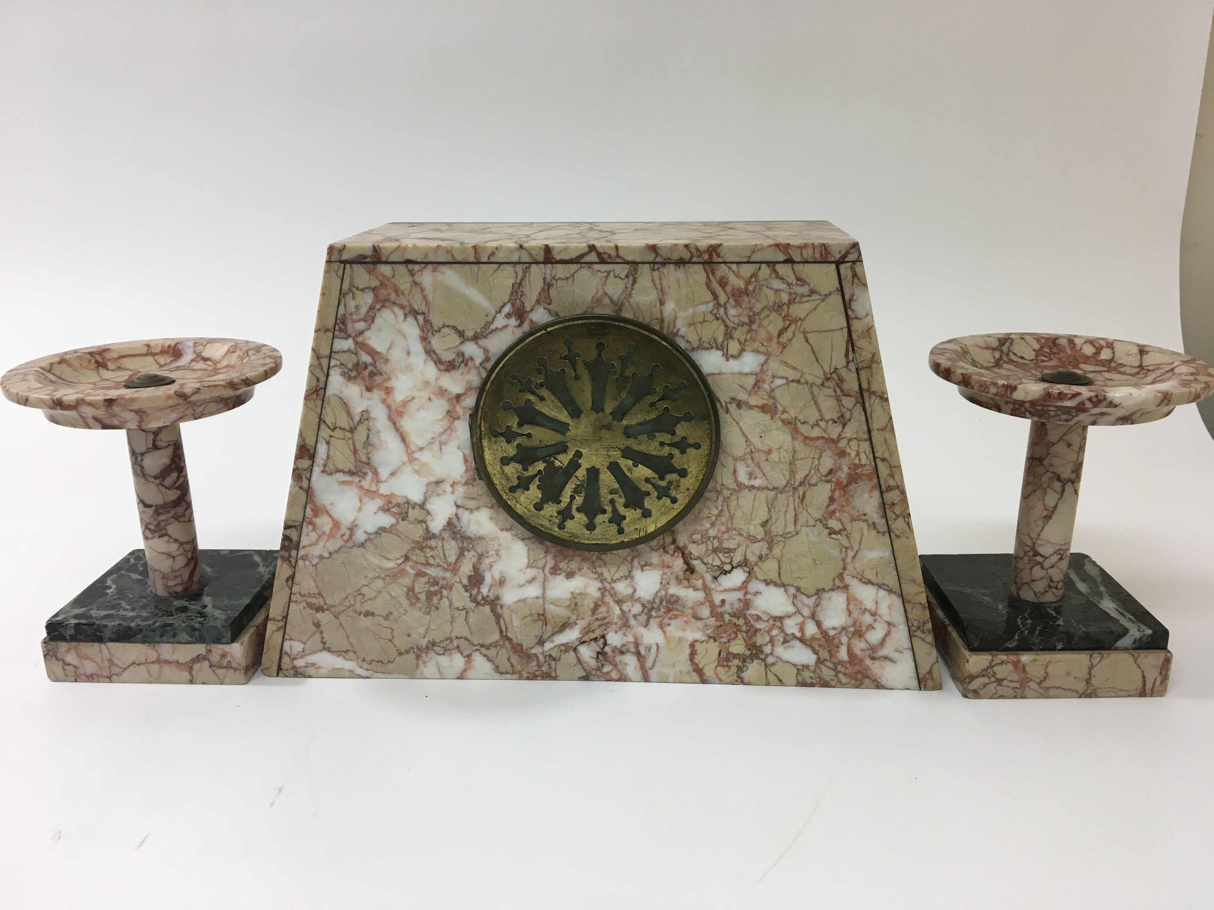 An Art Deco marble mantel clock with garnitures. - Image 2 of 3