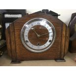 A vintage 1940's/50's Westminster mantle clock wit