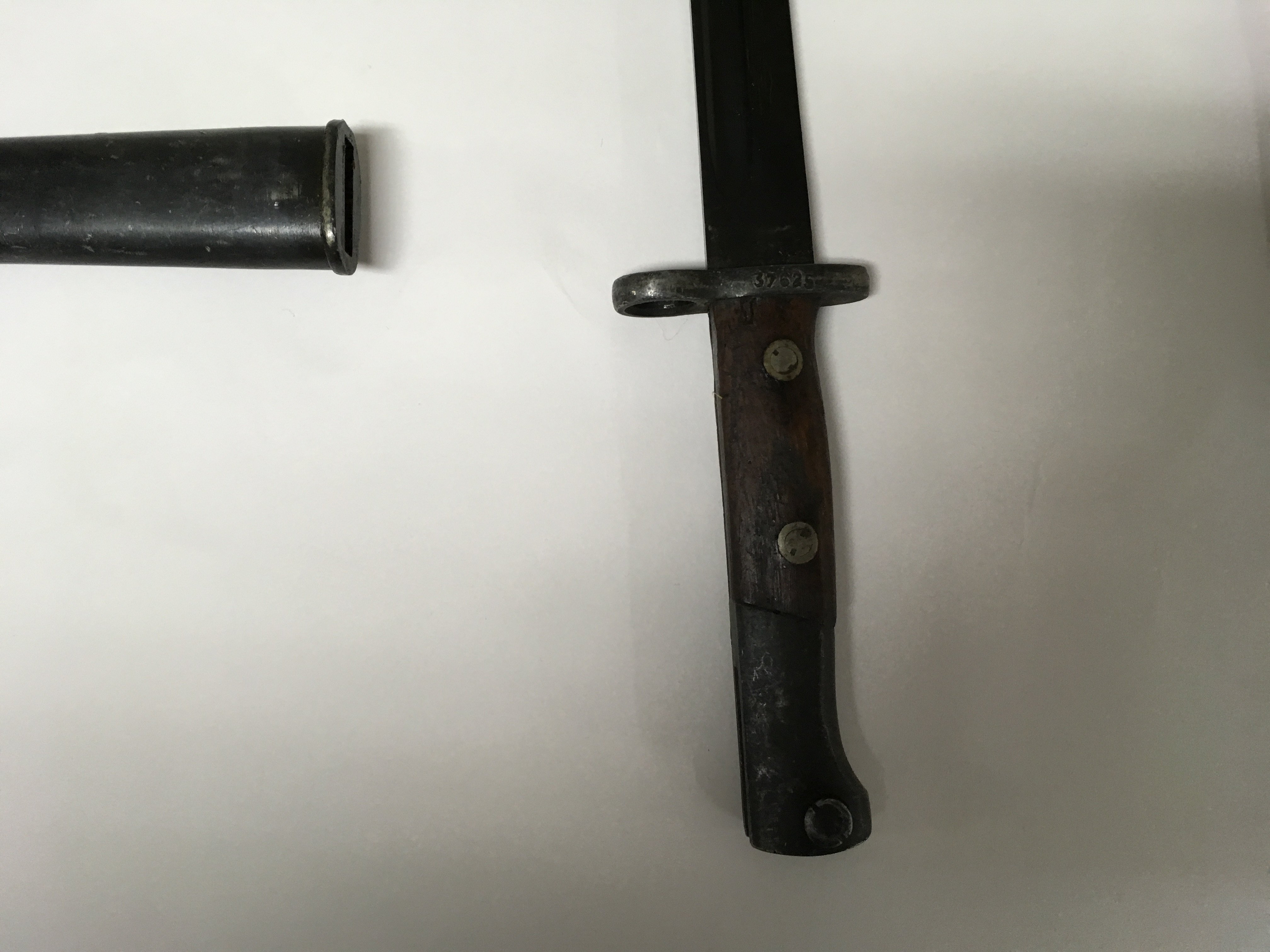 A WW2 possibly Polish made Mauser bayonet for the Kar 98k rifle, stamped "37625" to the hilt. - Image 2 of 2