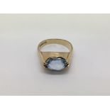 A 9ct gold ring set with an aquamarine type stone, approx size K-L and approx 3.5g.