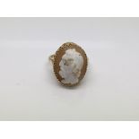 An 18ct yellow gold early neo classical cameo ring, approx size O-P and 6g.