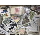 2 boxes containing Cigarette cards