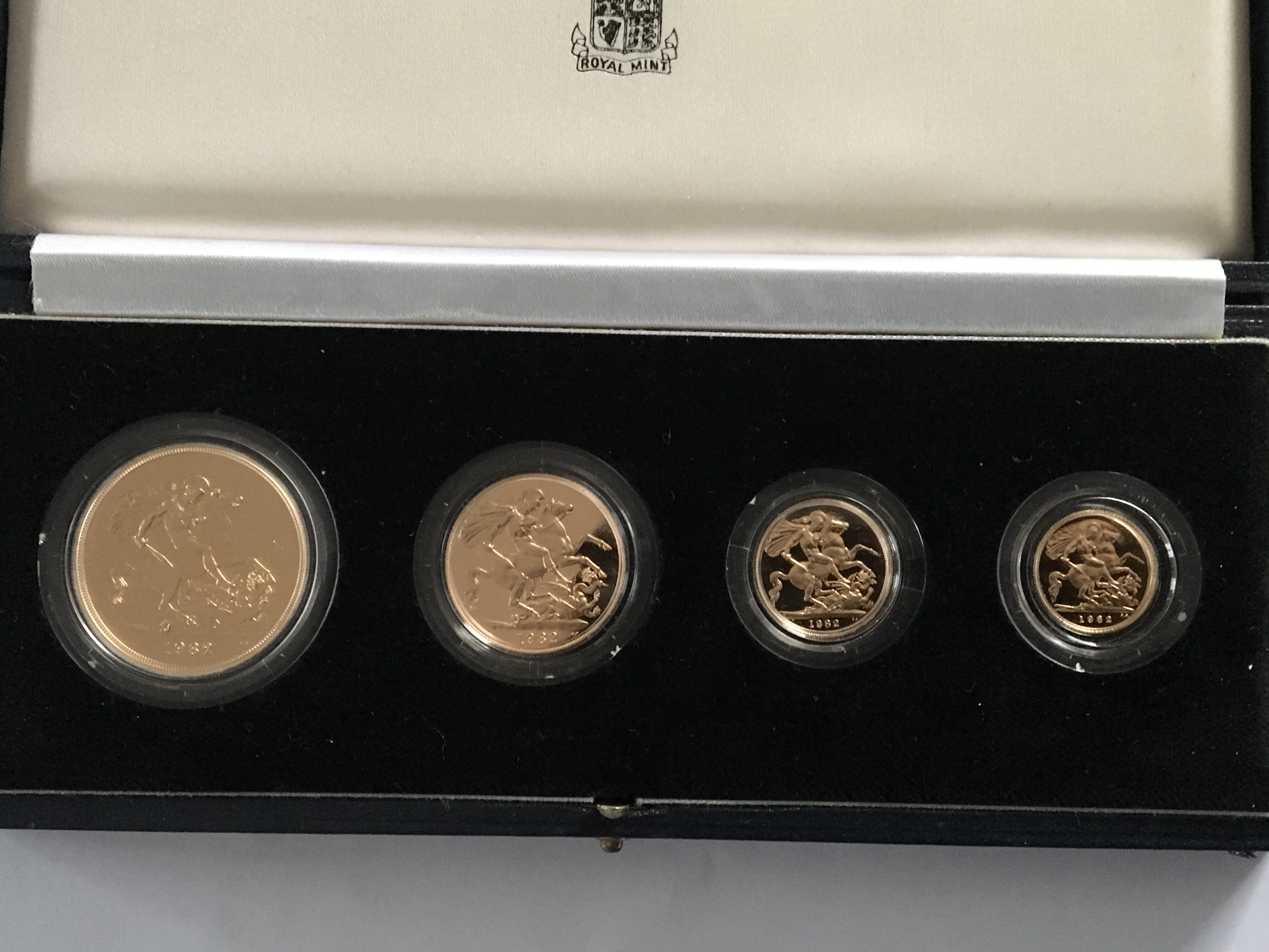 The 1982 United Kingdom Gold Proof Collection from - Image 2 of 2