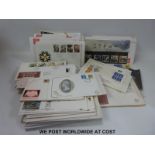 A quantity of loose GB first day covers