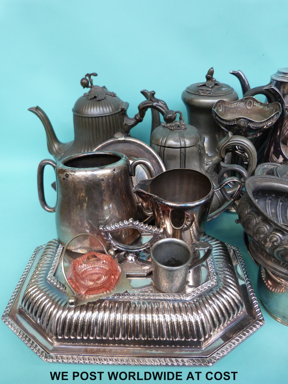 A quantity of silver plated ware to include teaware, entree dish etc. - Image 2 of 3