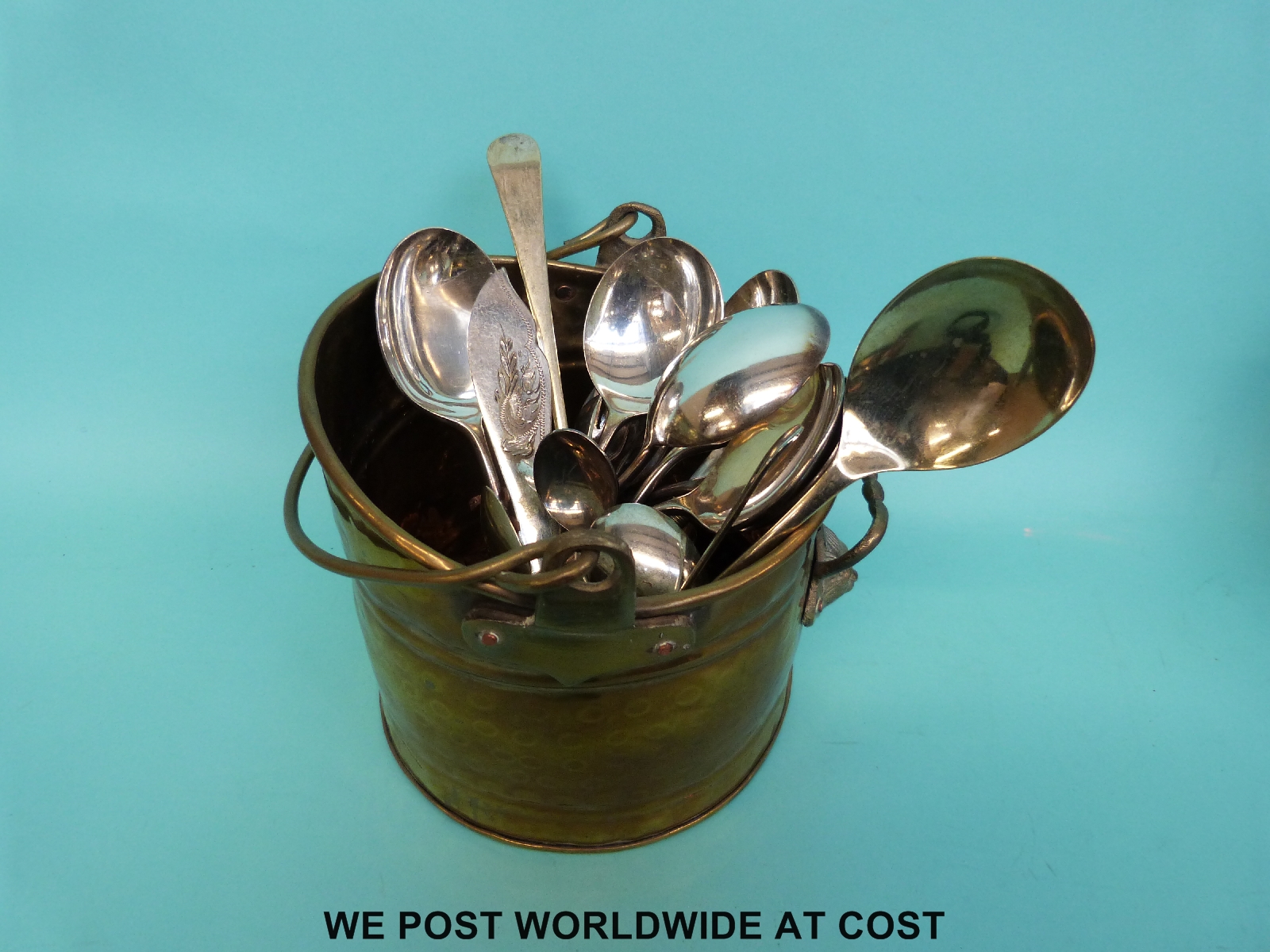 A quantity of silver plate and other metalware to include sets of cutlery, - Image 6 of 12