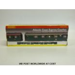 Hornby 00 gauge Atlantic Coast Express coach pack, R4140,