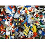 Over 10kg of loose Lego parts