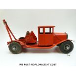 Tri-ang large scale tin plate metal tow truck