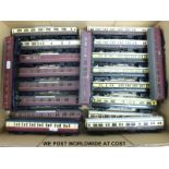 Nineteen GWR Hornby and similar 00 gauge carriages to include three autocoaches