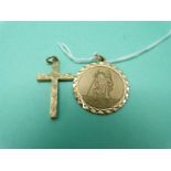 A 9ct gold St Christopher and a 9ct gold cross pendant (8.
