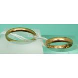 A 9ct gold wedding band (2.2g) and an 18ct gold wedding band (2.