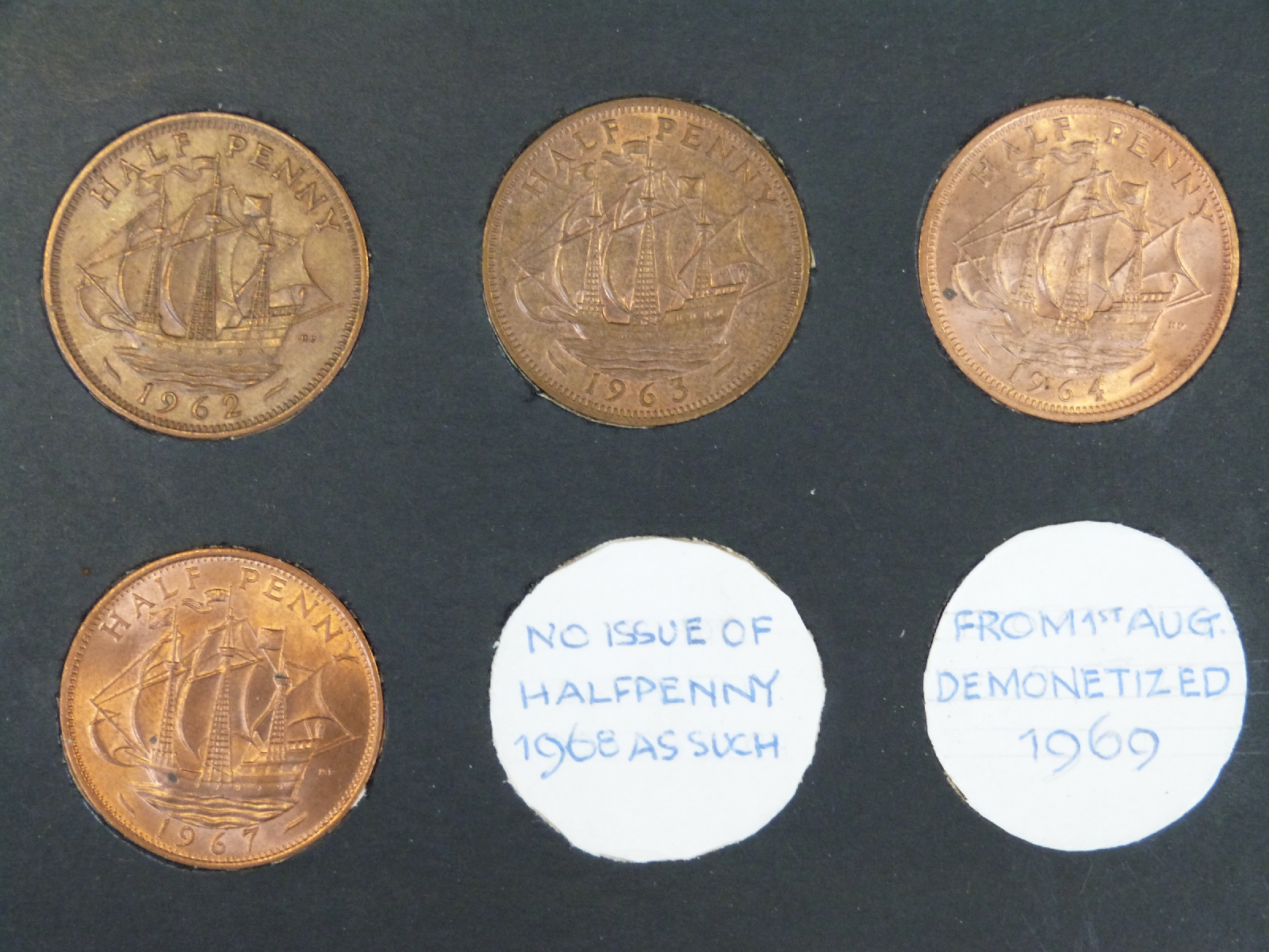An amateur collection of farthings to include George III Hibernia VF, larger Victorian examples, - Image 7 of 8