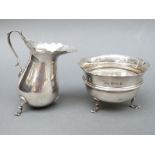 A George V hallmarked silver sugar bowl, B'ham 1910,