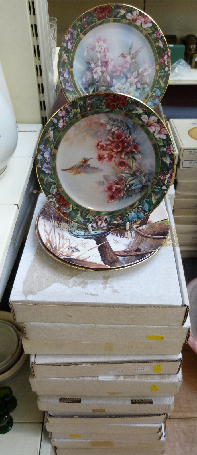 Approximately thirty five Royal Doulton, Wedgwood, Coalport and other collectors' plates,