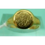 An 18ct gold signet ring, 2.