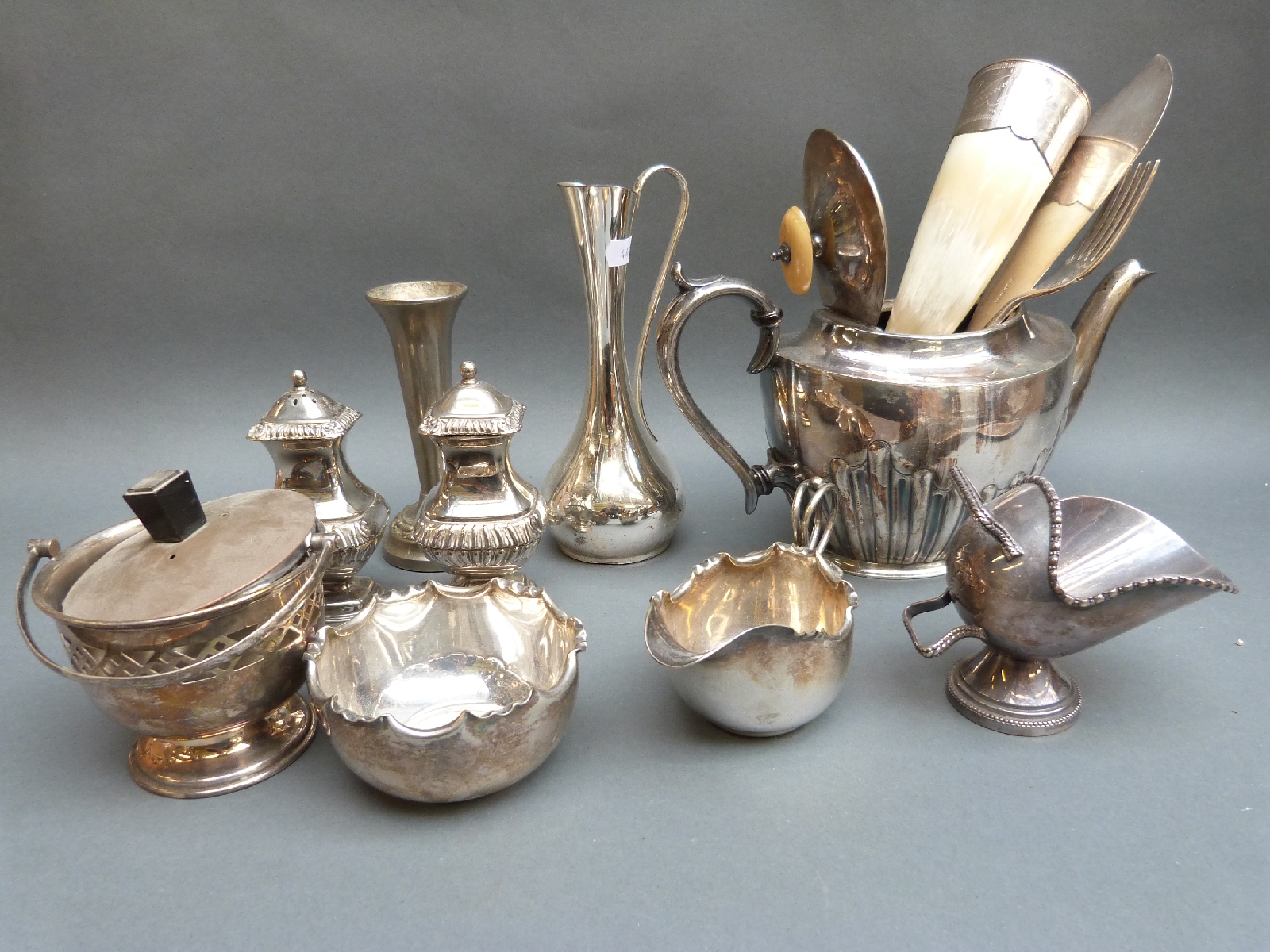 A collection of plated ware including candleabras, one with four branches; tray, fish servers, - Image 2 of 4