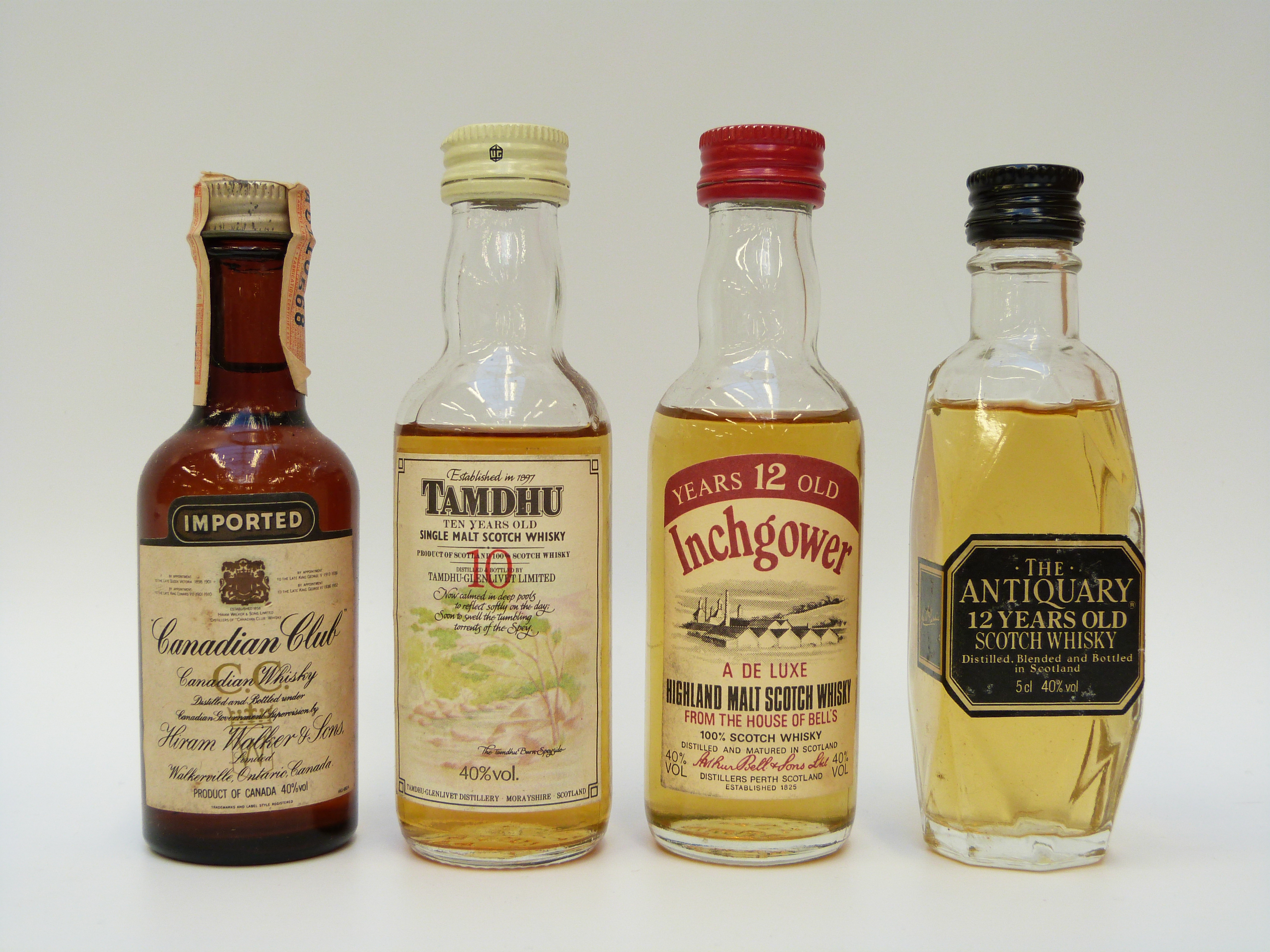 Seventeen miniature malt whiskies, to include Laphroaig 10 year, Glenlivet 12, Dalmore 12 year, - Image 4 of 6