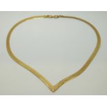 A 9ct gold ribbon necklace,