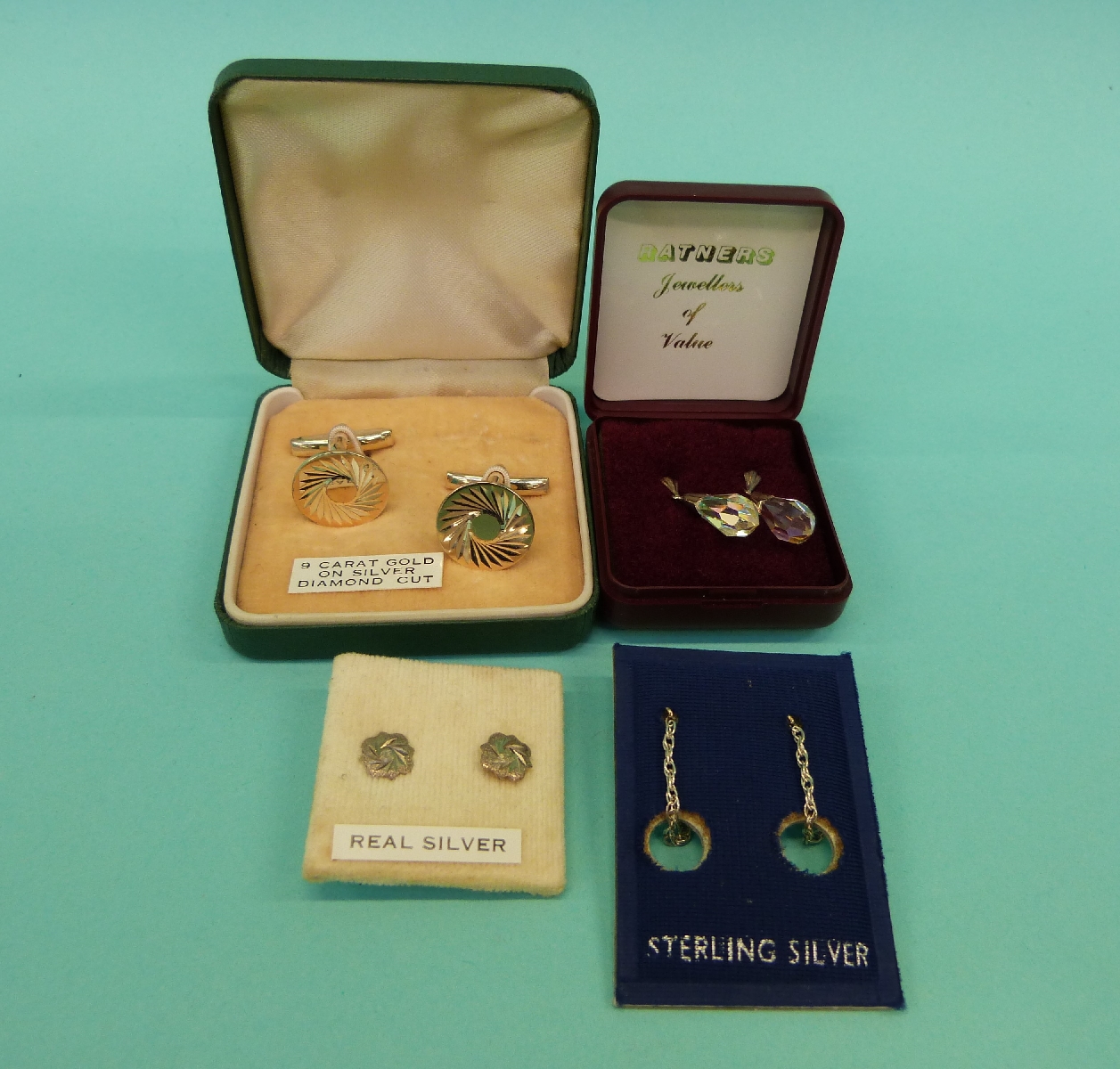 A collection of silver jewellery to include bangle, earrings, cufflinks, - Image 5 of 8