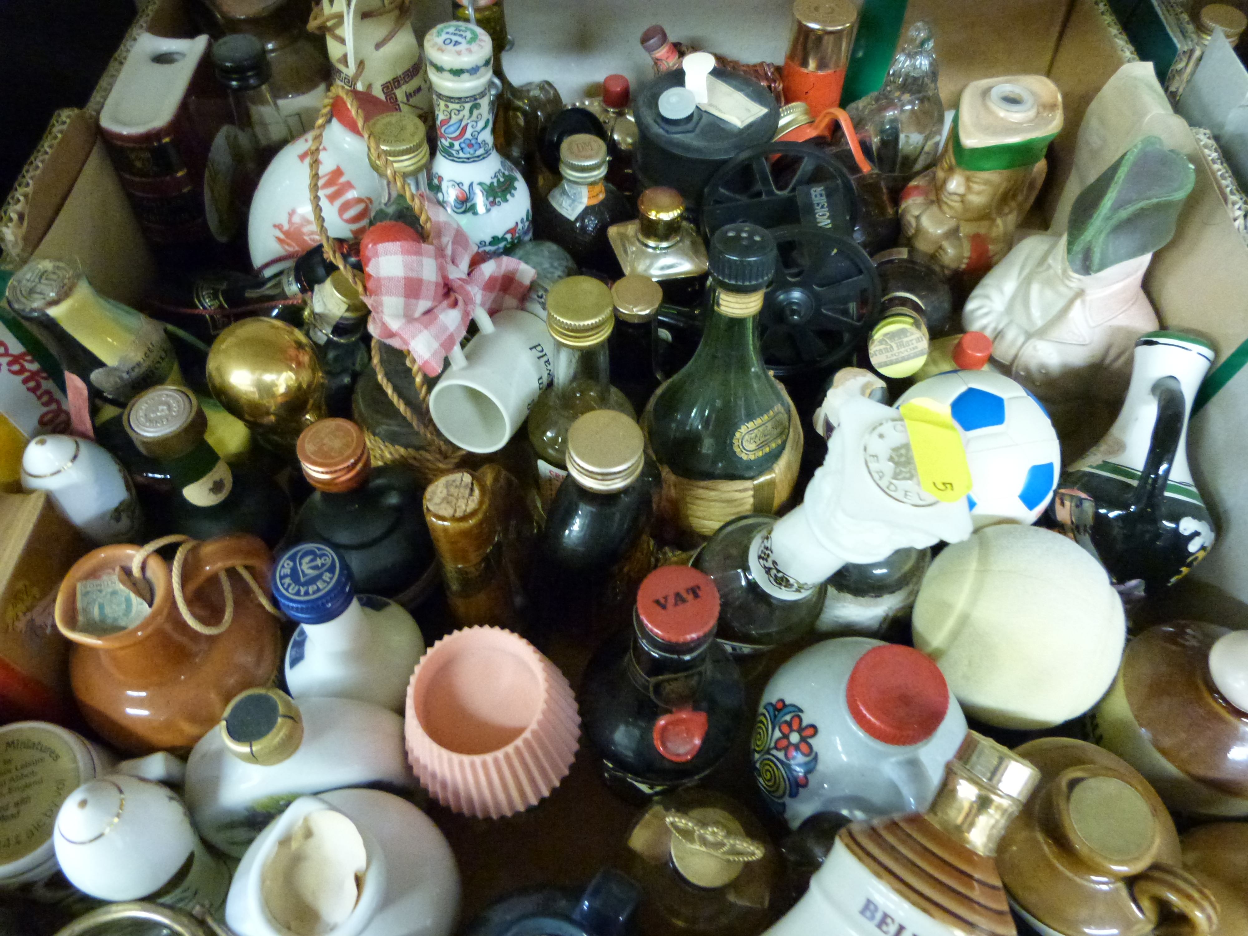 Approximately 100 alcohol miniatures including novelty whisky, sherry, gin, Cointreau, - Image 3 of 3