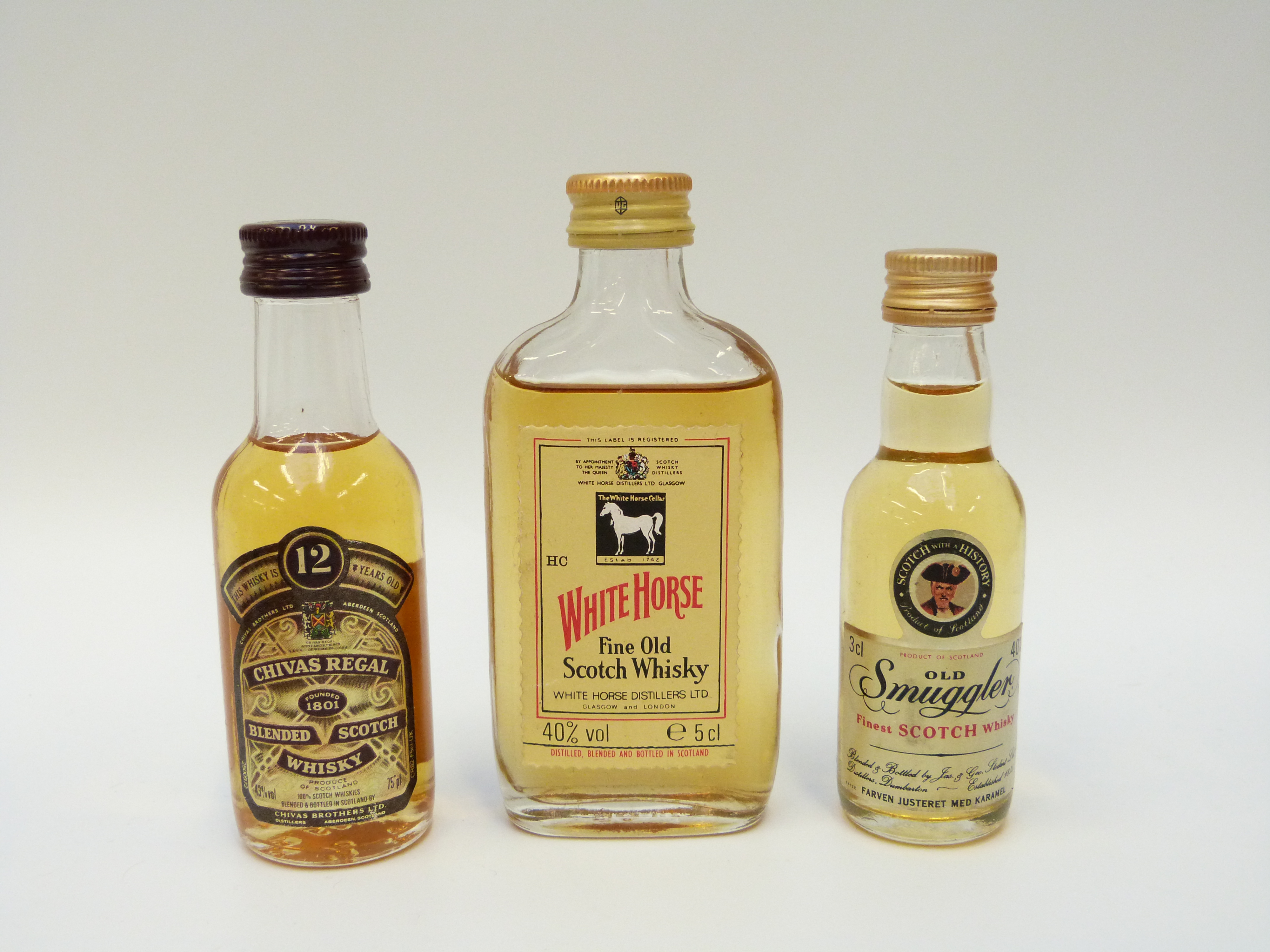 Twenty-two Scotch whisky miniatures including Macleod's 8 year, Dewar's, Dimple, - Image 6 of 8