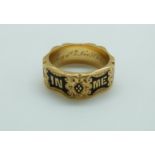 A hallmarked 18ct gold mourning ring, London 1864,