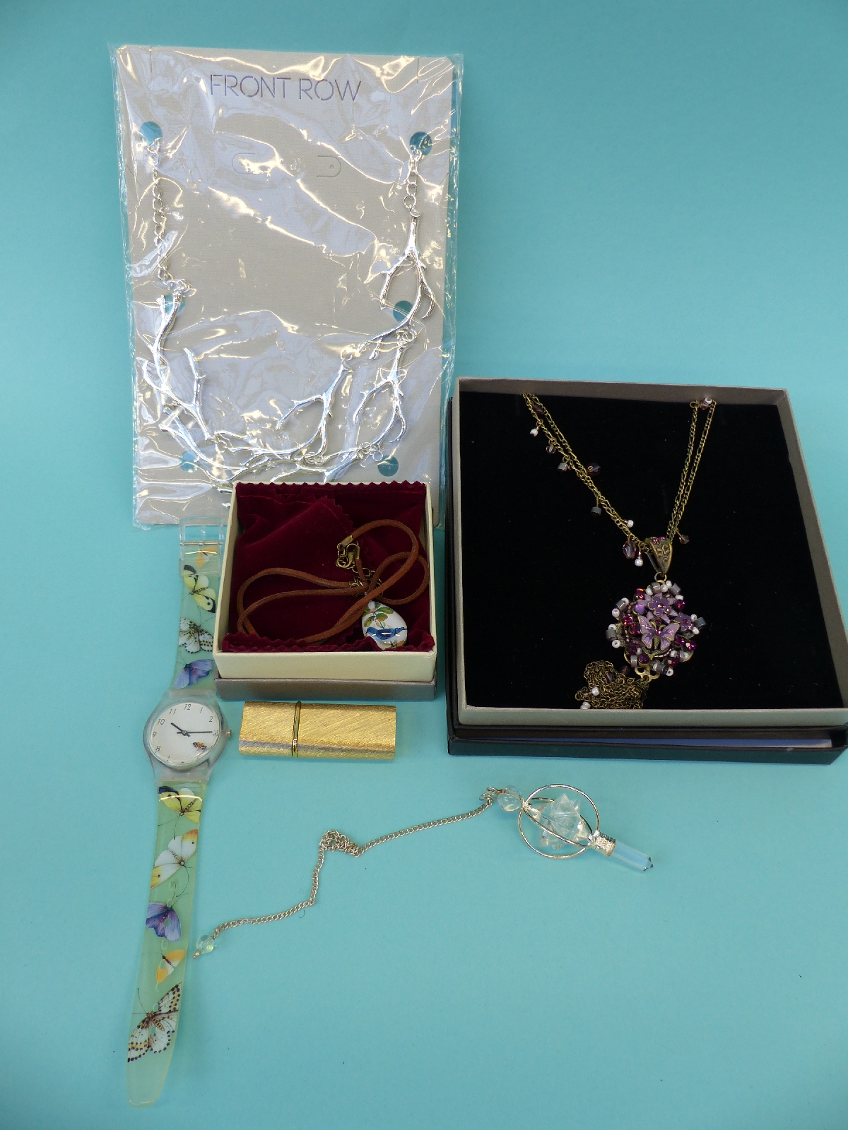 A large collection of costume jewellery including amethyst brooch, rock crystal pendant, - Image 6 of 26